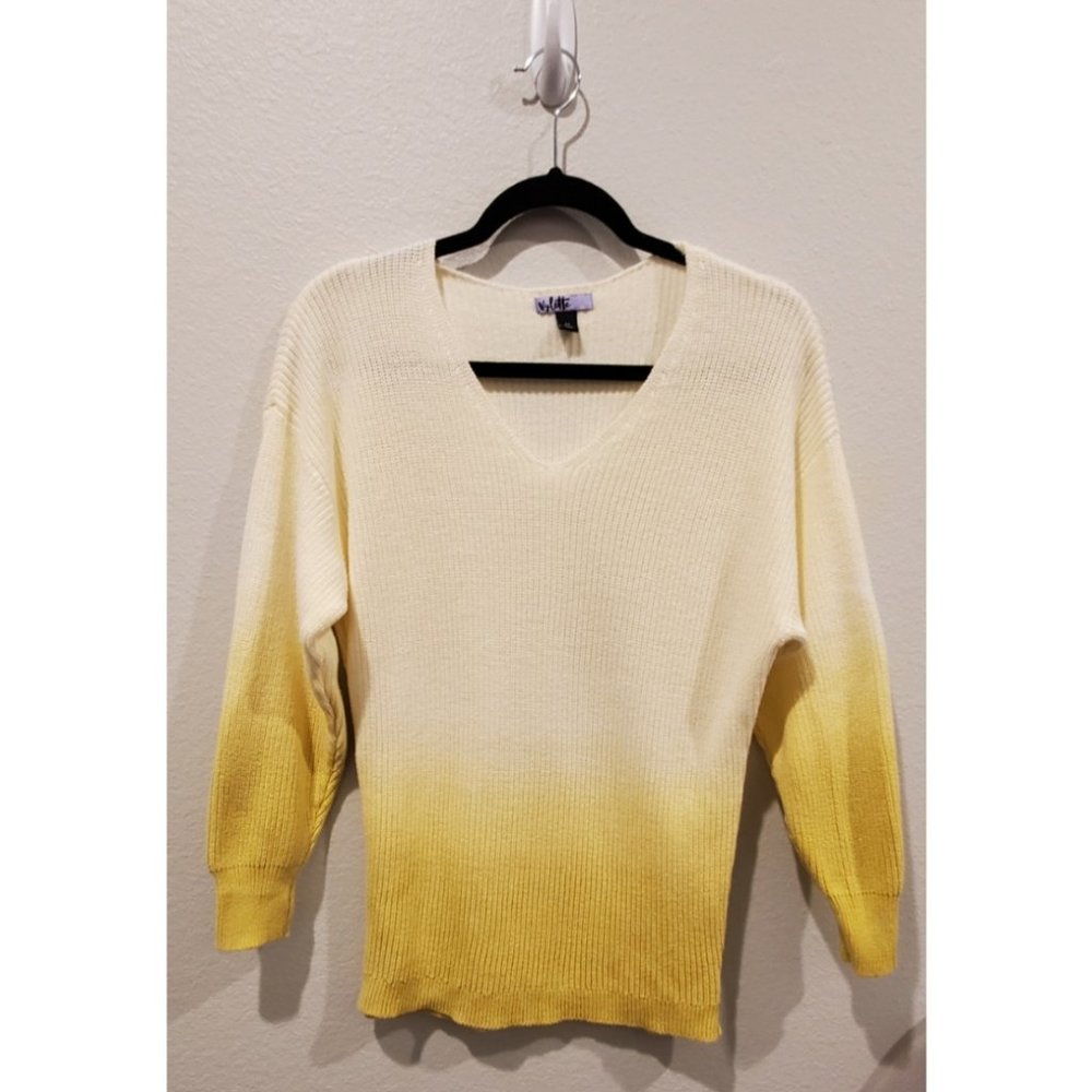 VYLETTE Dip-Dye Design Sweater Side Slits